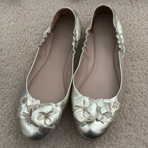 Tory Burch Gold Blossom floral ballet flats